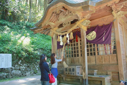 金持神社