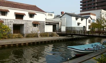 加茂川沿い