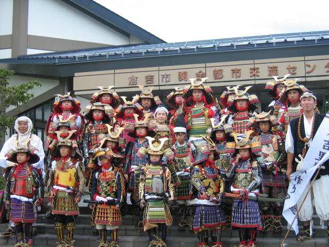 里見時代行列（湯命館前にて）