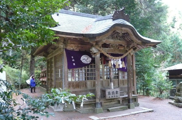 金持神社