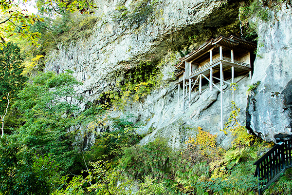 三徳山三佛寺投入堂