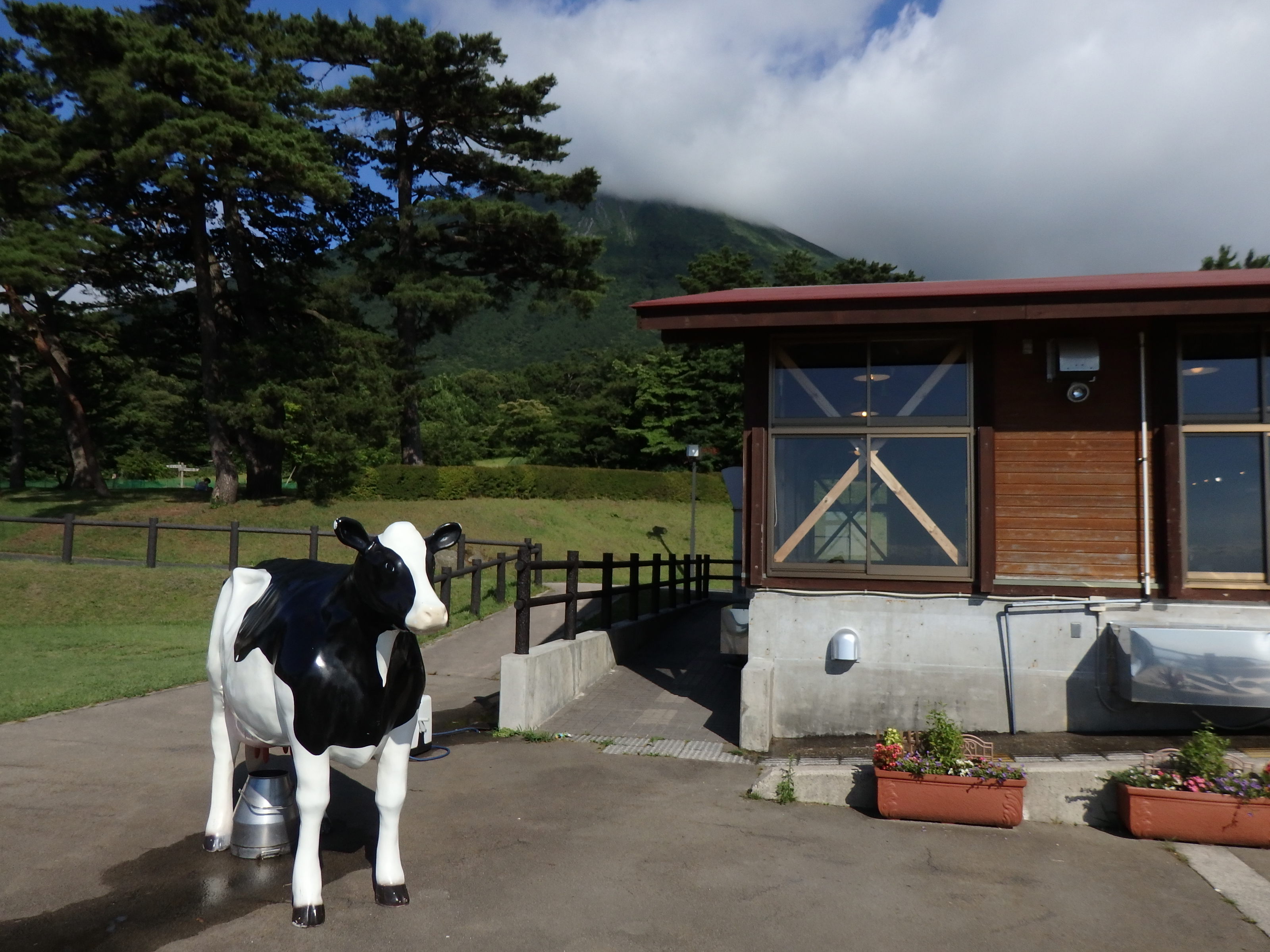 大山まきばみるくの里2