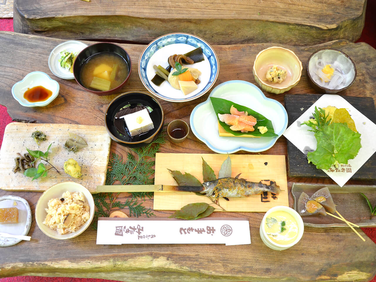 山里料理 みたき園
