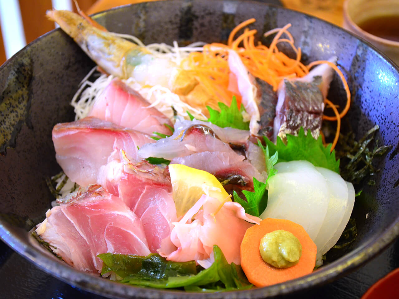 お食事処あじろや