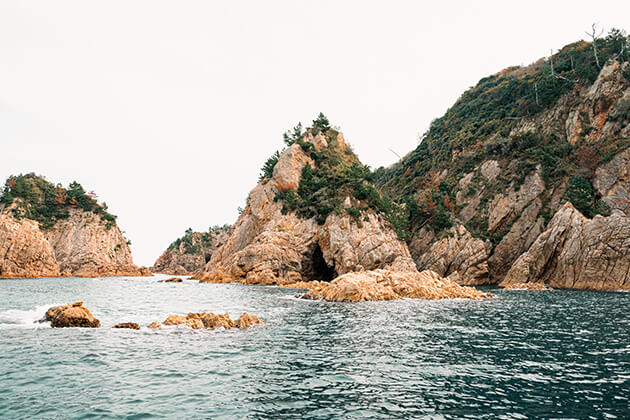 浦富海岸島めぐり遊覧船