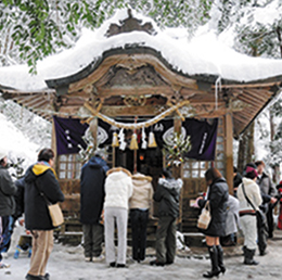 金持神社