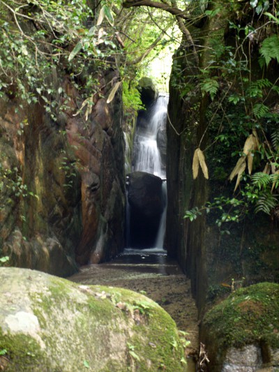 鮎返りの滝